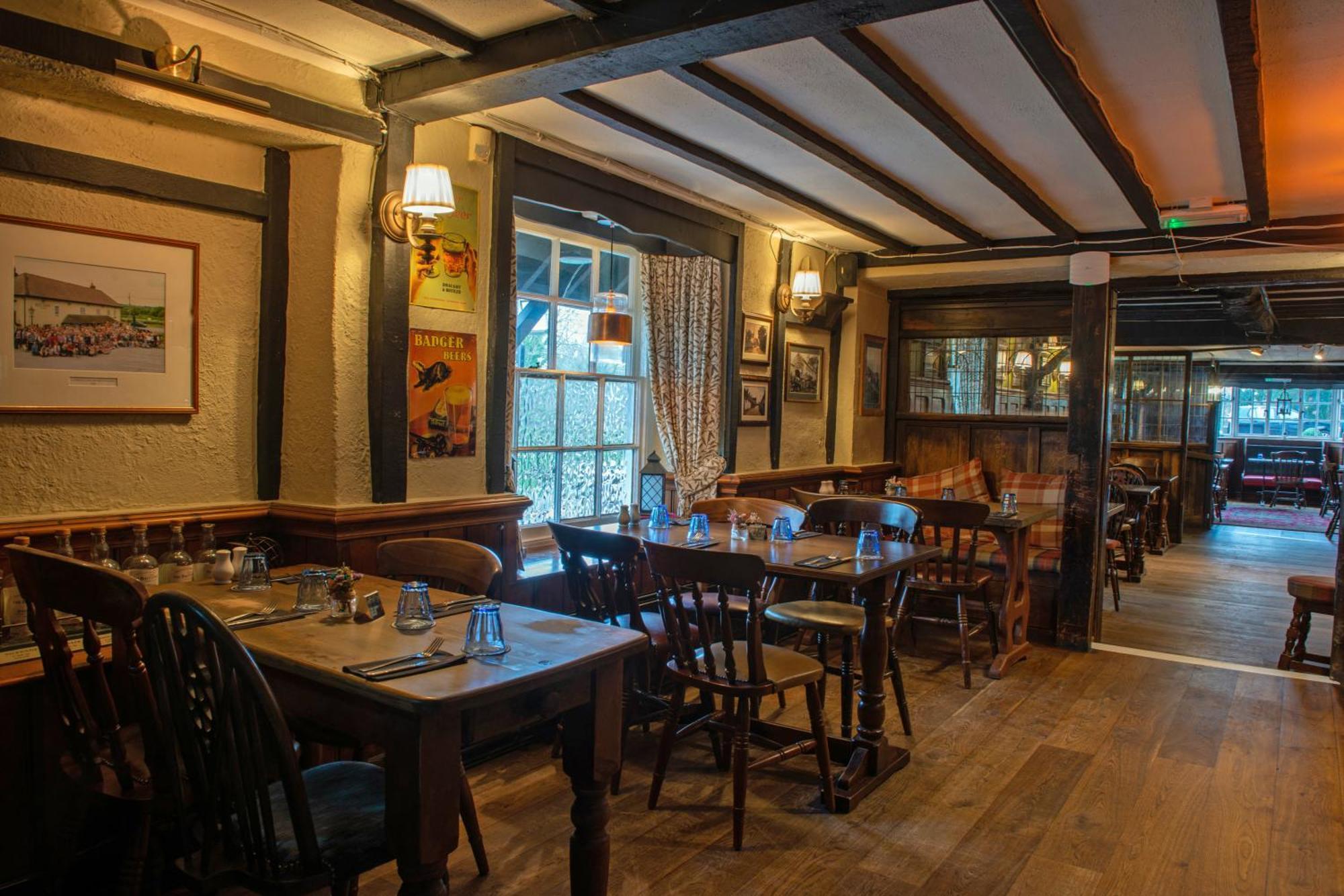 Winfrith NewburghRed Lion住宿加早餐旅馆 外观 照片
